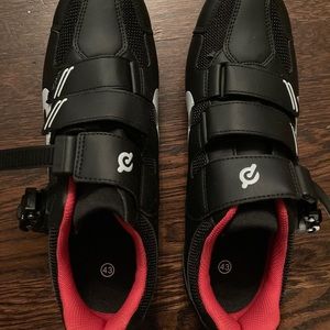 Size 43 Peloton Cycling Shoes—Like New!!